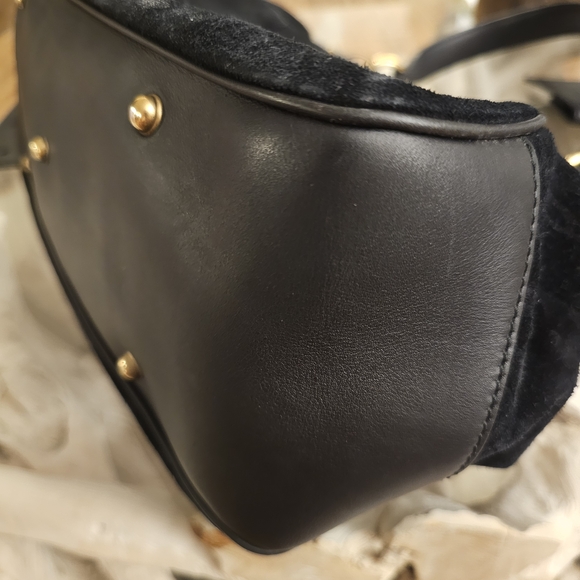 Gucci Black and Gold Satchel - Picture 11 of 16